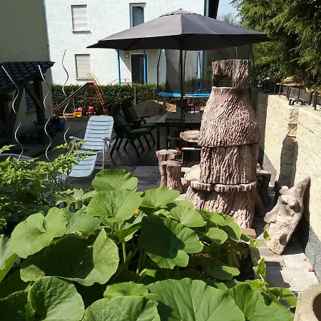 Ferienhaus Sarah * Wallenfels